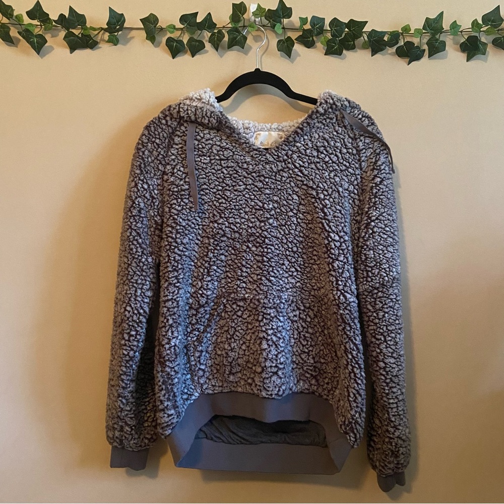 Altar'd State Women's Black and Gray Medium Sherpa Pullover Hoodie Sweatshirt